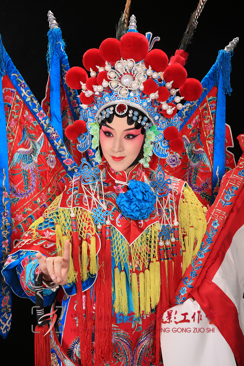 京剧《穆桂英挂帅》,是京剧大师梅兰芳等艺术家于1959年由同名豫剧